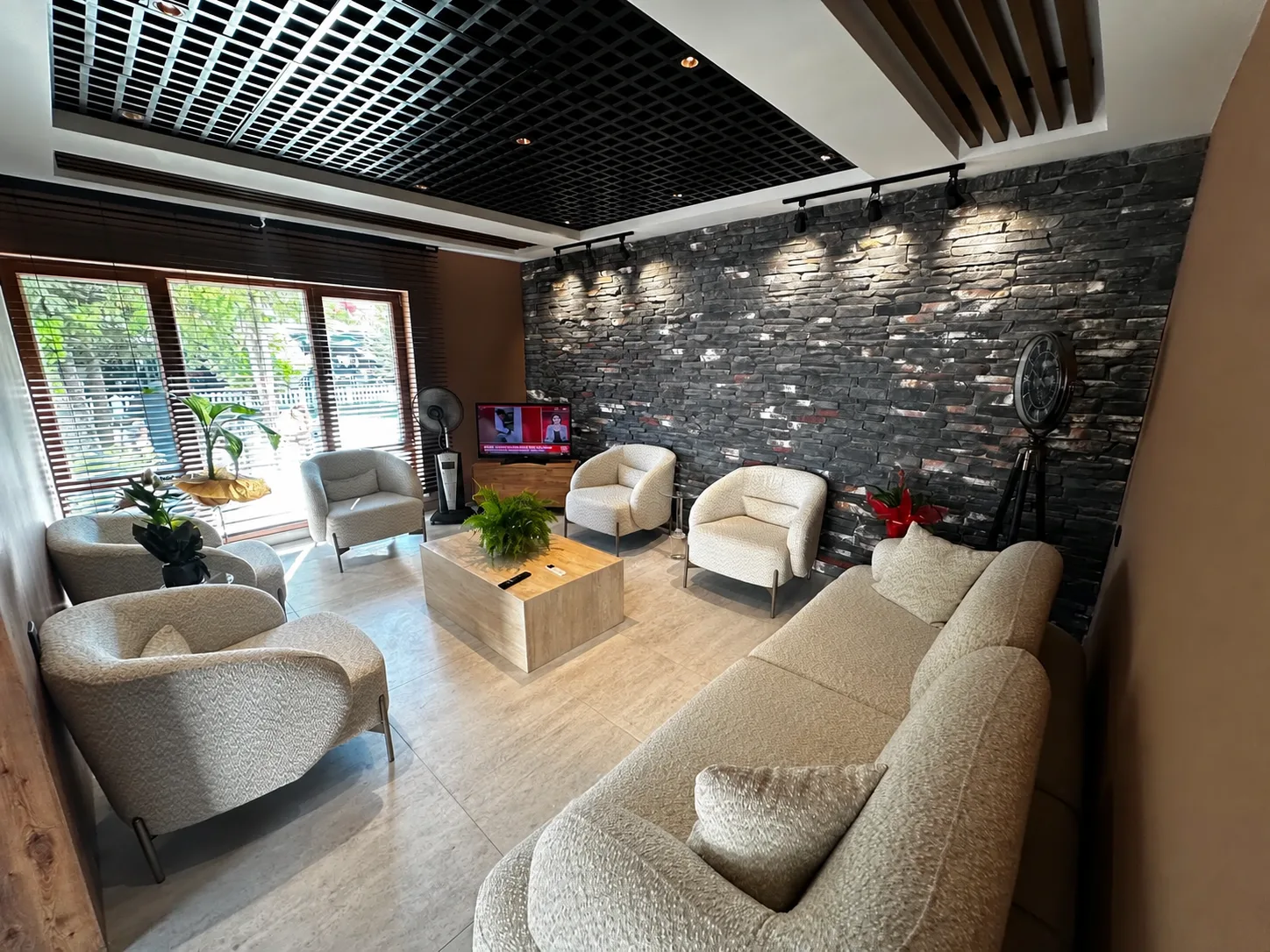 Dark Kayrak Taşı iç mekan uygulaması