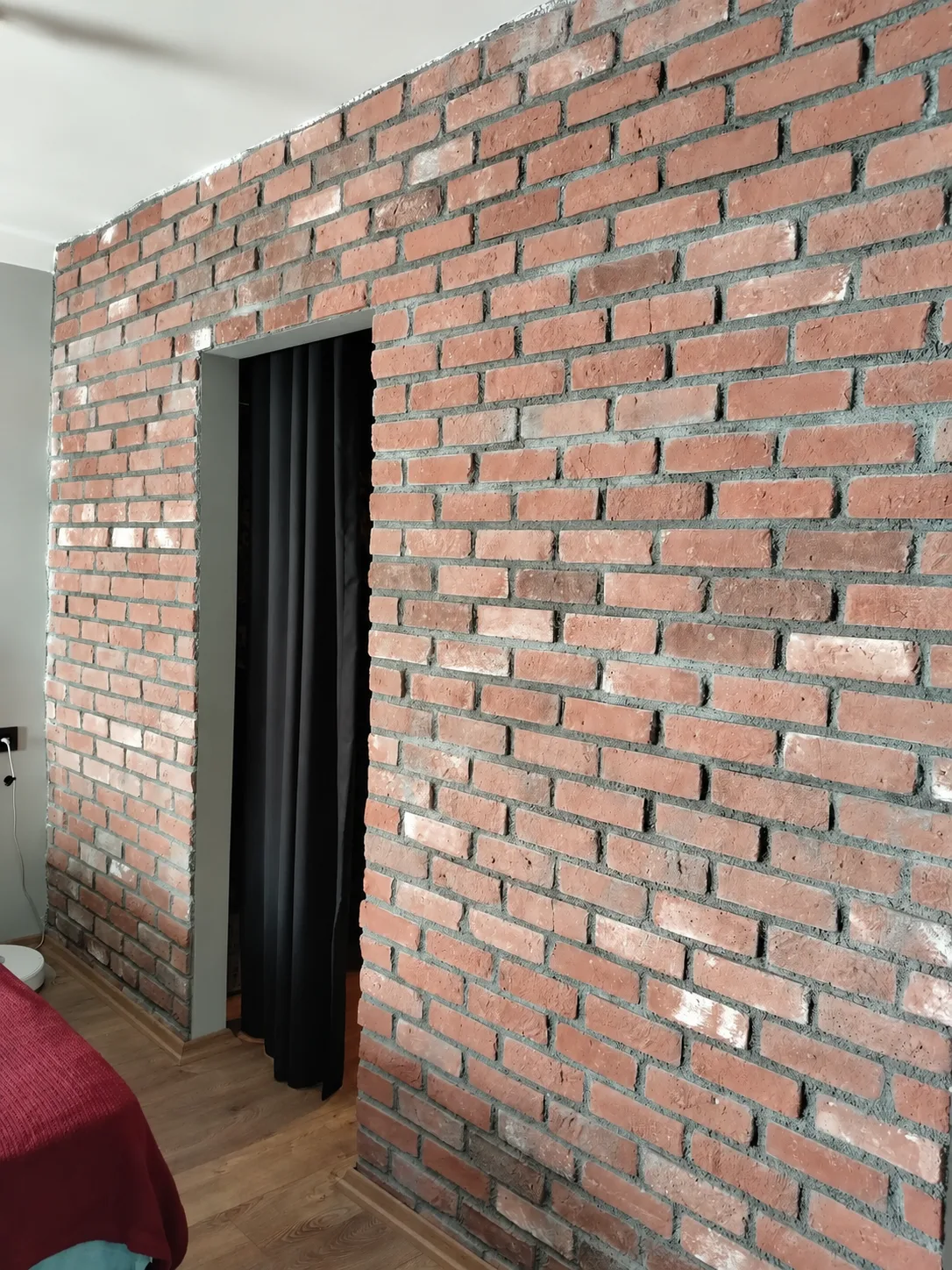 Dark Eski Tuğla iç mekan uygulaması